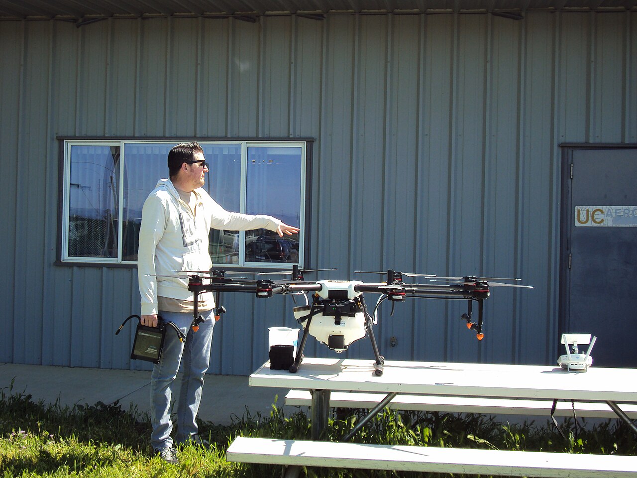 Demonstração em capacitação de aplicação aérea com drones, na Califórnia, em 2018